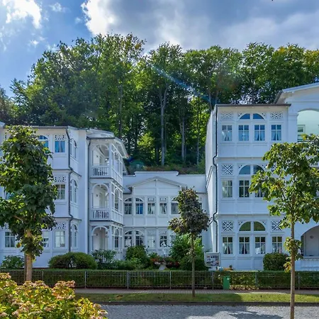 18 Eden * Binz